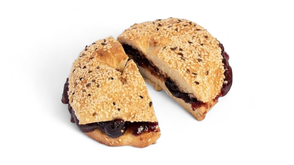 Bagel me Gjalpë Kikiriku dhe Reçel